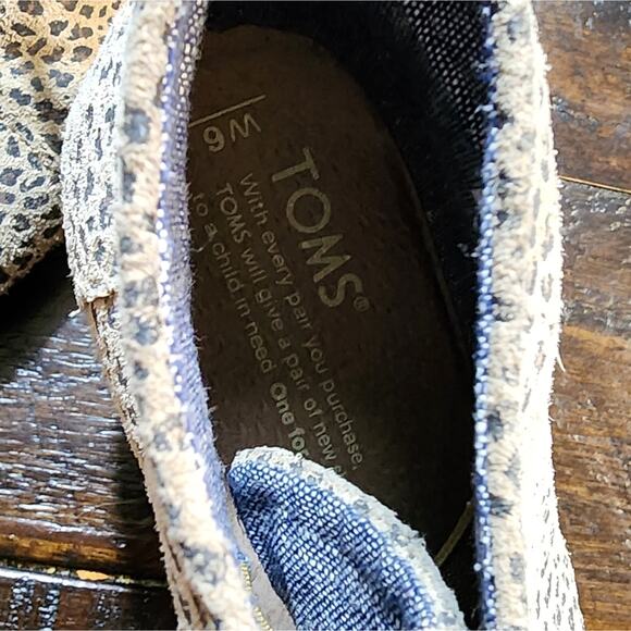 Toms leopard cheetah print Wedge heel boots Booties women's size 6 - Picture 7 of 7